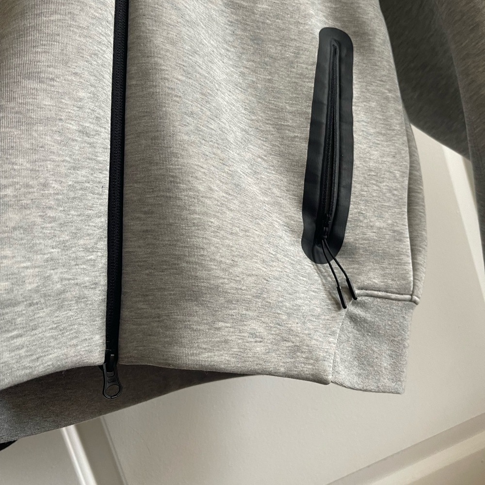 Nike Gray Zip-Up Jacket - Picture 4 of 11